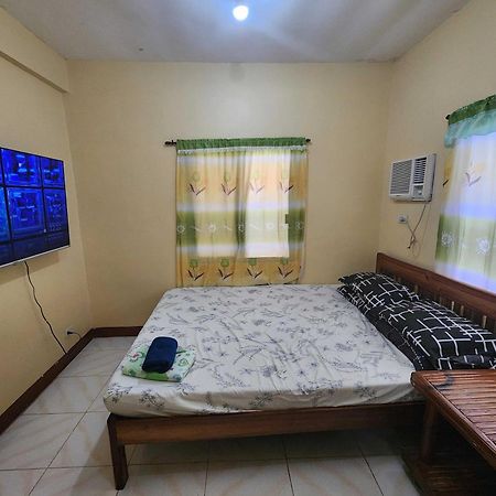 Larosa Hostel Puerto Princesa Kültér fotó