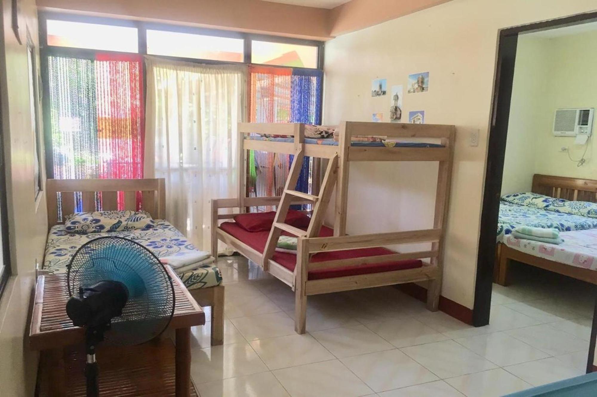 Larosa Hostel Puerto Princesa Kültér fotó